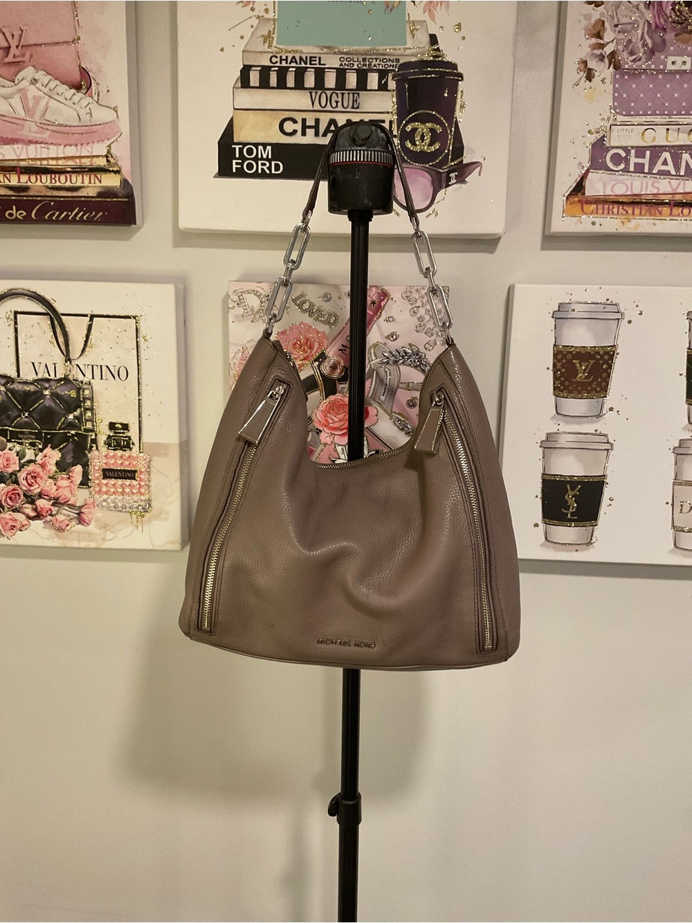 UC Michael Kors Taupe Leather Shoulder Hobo Bag CLL102